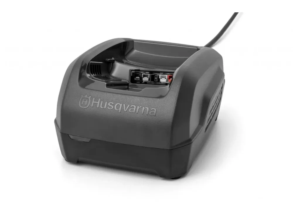Echt Husqvarna Nabíječka baterie QC 250