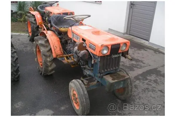 Expressversand Malotraktor Kubota B5000 2WD