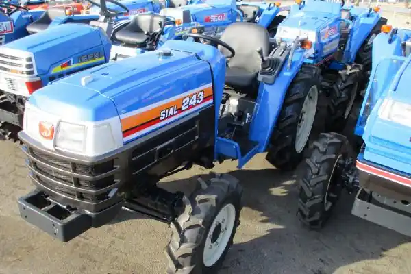 Solange Der Vorrat Reicht Malotraktor Iseki Sial 243 plně repasovaný 4WD