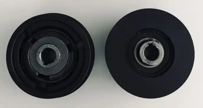ODSTŘEDIVÁ SPOJKA pro půdní kompaktory VÁLEČEK 19mm, 1 remen 10mm Neu