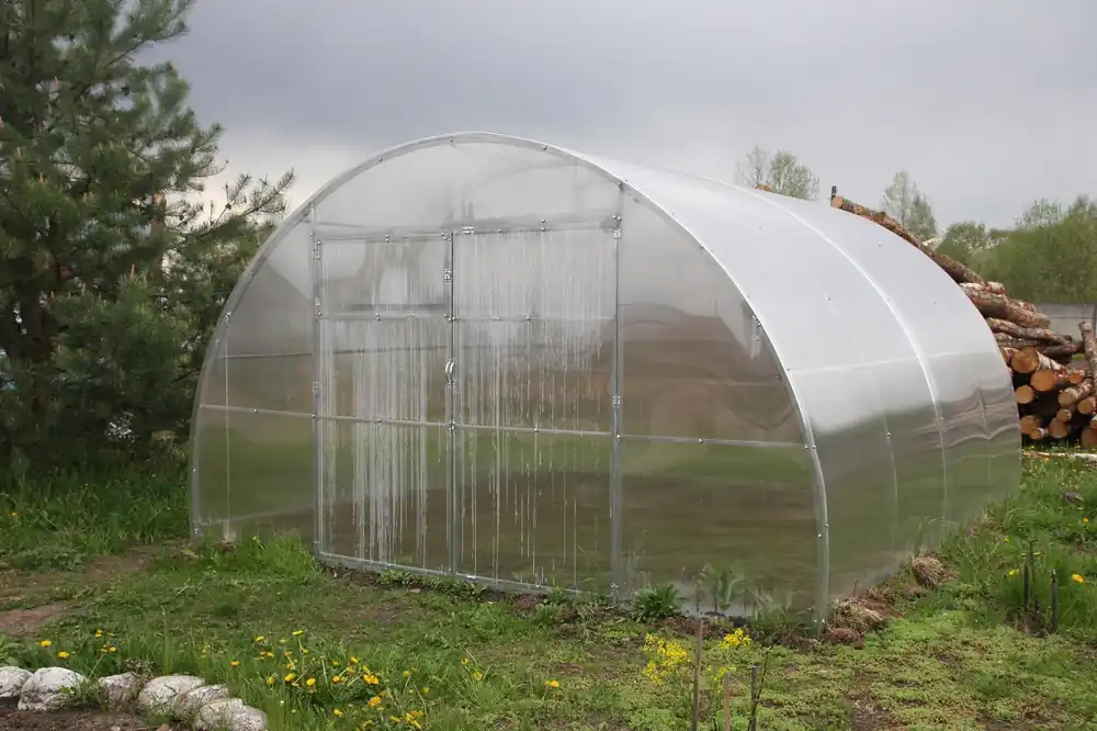 Bestseller skleník LANITPLAST URAL 4x6 m PC 6 mm