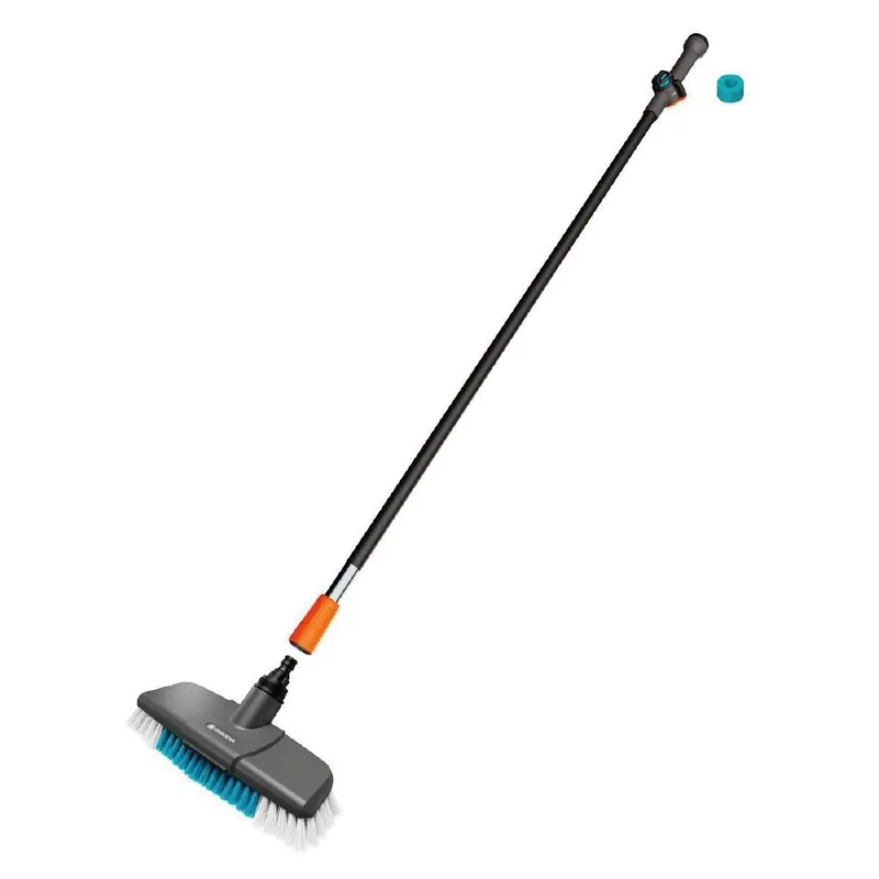 Cleansystem Mycí kartáč tvrdý s násadou – sada GARDENA 18828-20 Sonderaktion